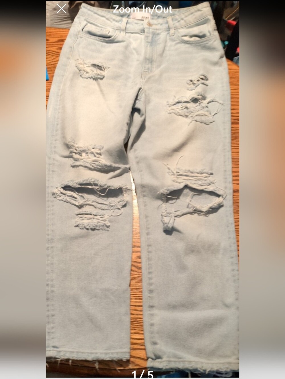 Vervet straight distressed jeans size 28